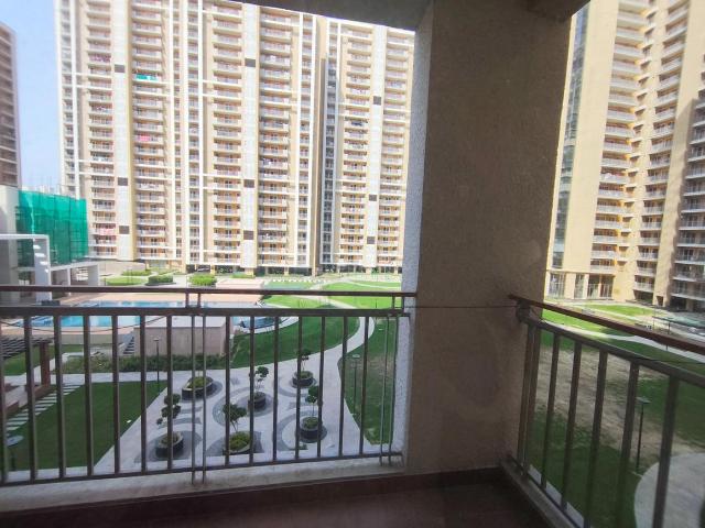 4 BHK Apartment in Gomti Nagar Extension for rent Lucknow. The reference number is 17019252