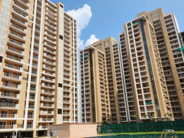 4 BHK Apartment in Gomti Nagar Extension for resale Lucknow. The reference number is 20618448