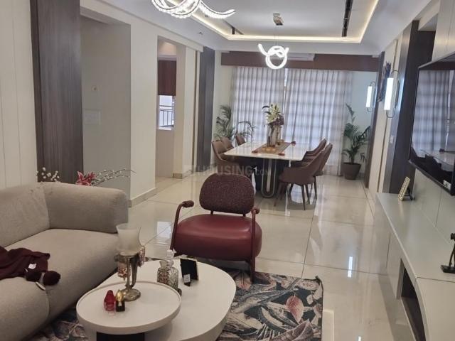 4 BHK Apartment in Gomti Nagar Extension for resale Lucknow. The reference number is 21303495
