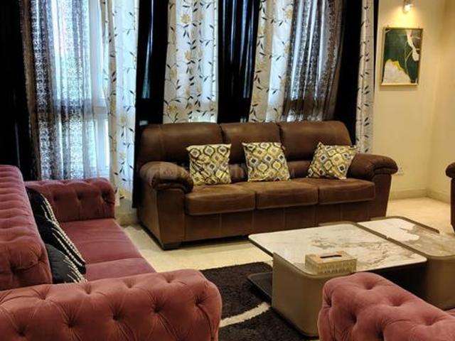 4 BHK Apartment in Gomti Nagar for rent Lucknow. The reference number is 20572776