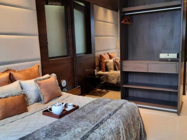 4 BHK Apartment in Goregaon West for resale Mumbai. The reference number is 21037557