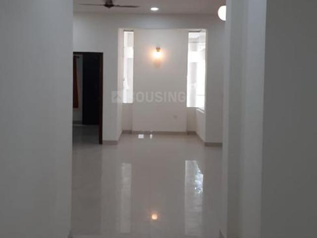 4 BHK Apartment in Gachibowli for rent Hyderabad. The reference number is 20627433
