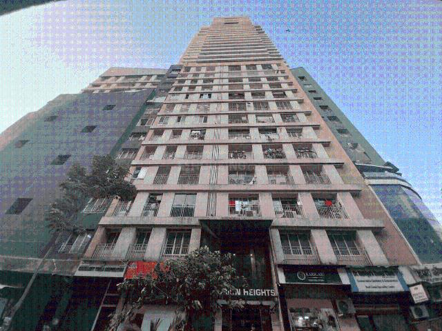 4 BHK Apartment in Grant Road for resale Mumbai. The reference number is 15723972