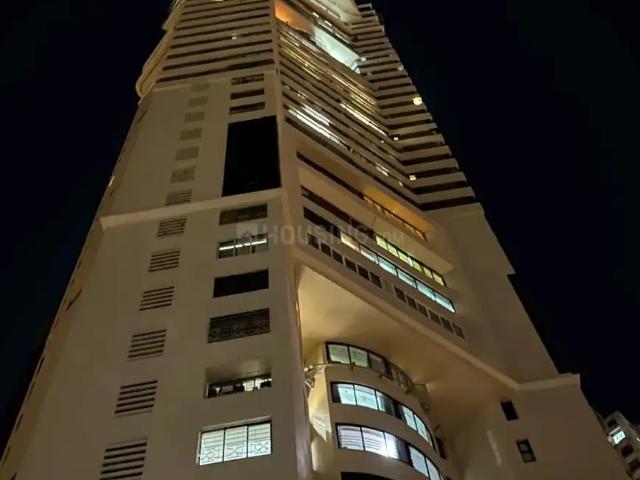 4 BHK Apartment in Grant Road for resale Mumbai. The reference number is 19730024
