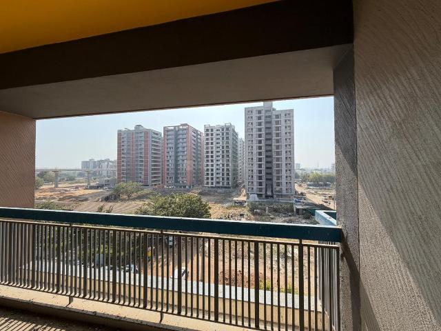 4 BHK Apartment in Gujarat International Finance Tec City for rent Gandhinagar. The reference number is 19248849