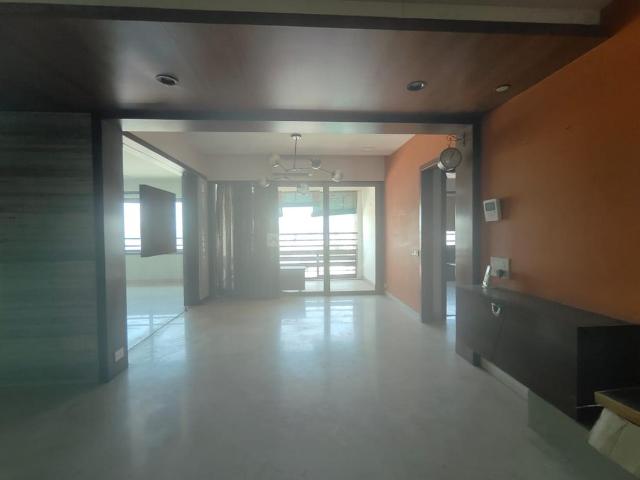 4 BHK Apartment in Gulbai Tekra for resale Ahmedabad. The reference number is 20220240