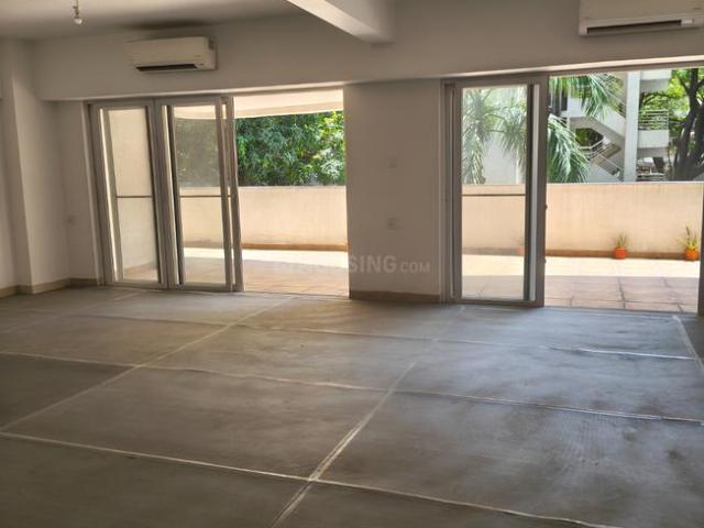 4 BHK Apartment in Gultekdi for resale Pune. The reference number is 20365993