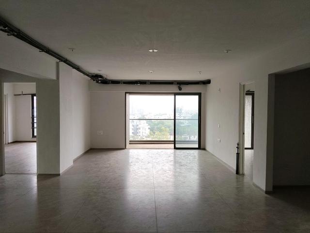 4 BHK Apartment in Gurukul for resale Ahmedabad. The reference number is 20373803