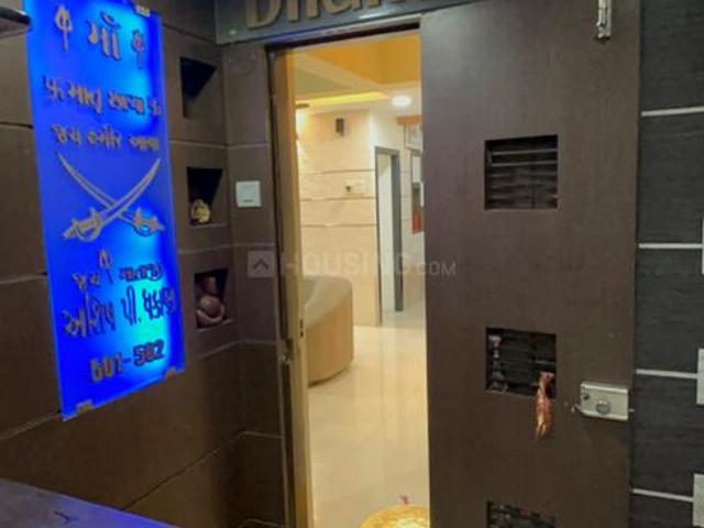 4 BHK Apartment in Dahisar West for resale Mumbai. The reference number is 12882745