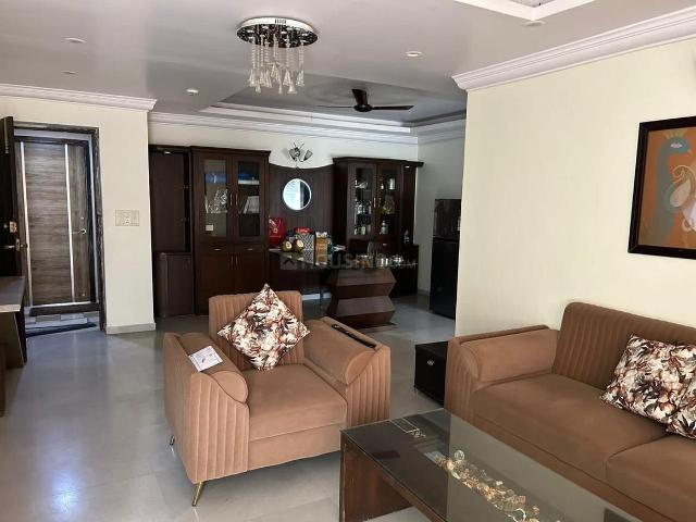 4 BHK Apartment in DLF Phase 2 for rent Gurgaon. The reference number is 20996098