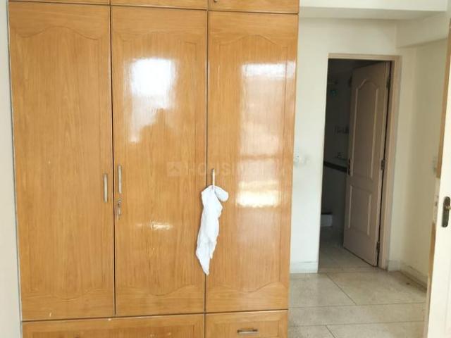 4 BHK Apartment in DLF Phase 5 for rent Gurgaon. The reference number is 14287870