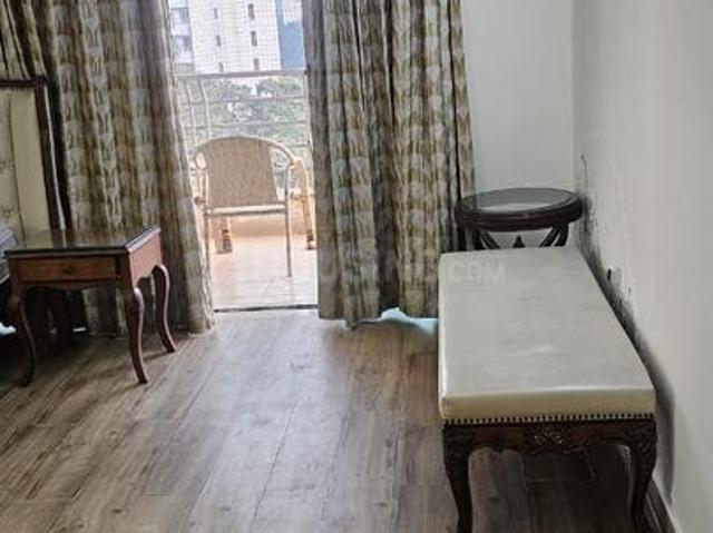 4 BHK Apartment in DLF Phase 5 for rent Gurgaon. The reference number is 19800501