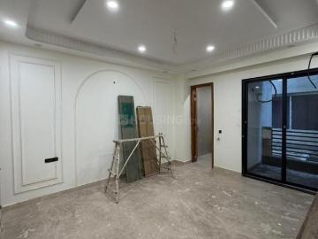 4 BHK Apartment in DLF Phase 5 for resale Gurgaon. The reference number is 19209256