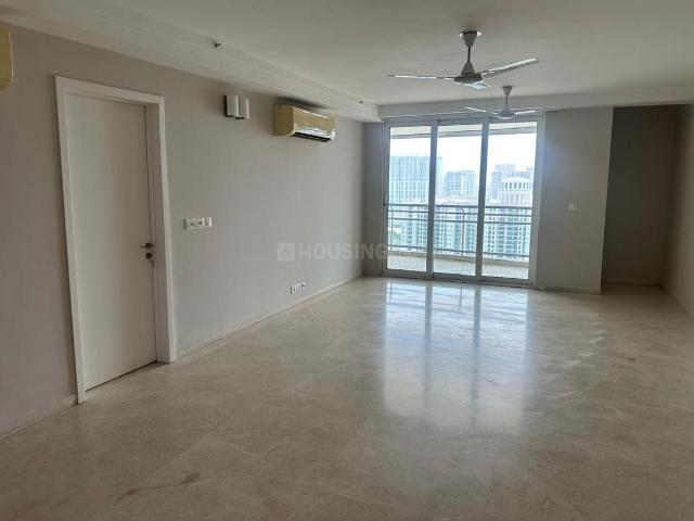 4 BHK Apartment in DLF Phase 5 for resale Gurgaon. The reference number is 21300658