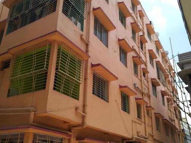 4 BHK Apartment in Airport Gate no. 1 for resale Kolkata. The reference number is 14769705
