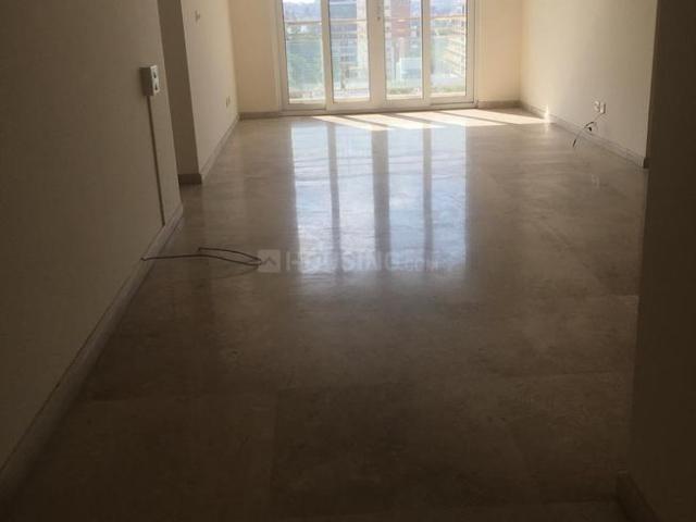 4 BHK Apartment in Egmore for resale Chennai. The reference number is 8855353