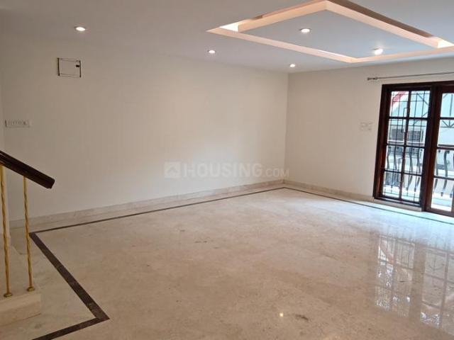 4 BHK Apartment in Frazer Town for rent Bengaluru. The reference number is 21015465