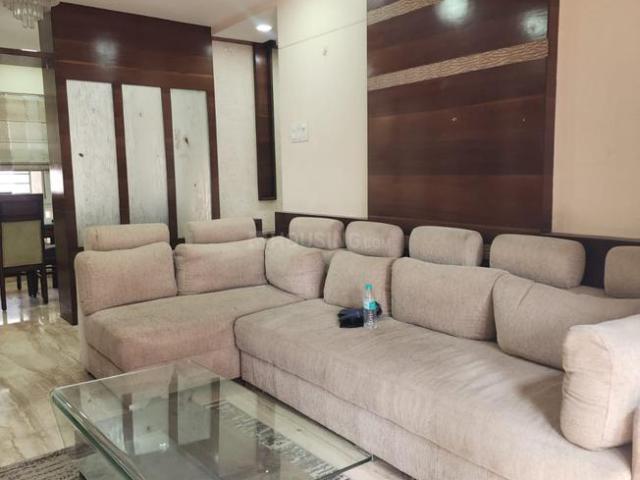4 BHK Apartment in Kothrud for rent Pune. The reference number is 20609325