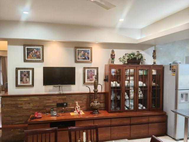 4 BHK Apartment in Kothrud for resale Pune. The reference number is 21198429