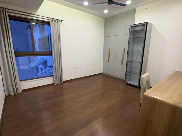 4 BHK Apartment in Kodihalli for rent Bengaluru. The reference number is 20448319