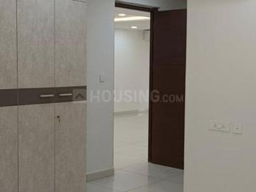 4 BHK Apartment in Kondapur for rent Hyderabad. The reference number is 17745353