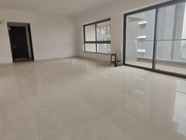 4 BHK Apartment in Kondhwa for resale Pune. The reference number is 20436184