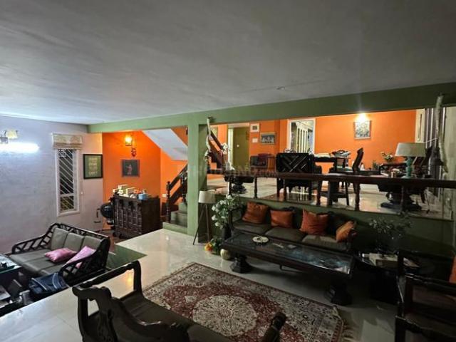 4 BHK Apartment in Koramangala for rent Bengaluru. The reference number is 21280439