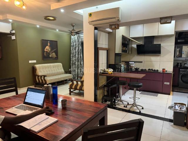 4 BHK Apartment in Kaloor for resale Kochi. The reference number is 19709640