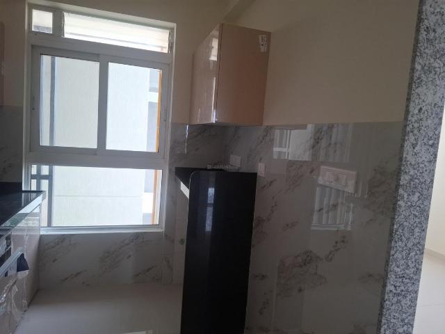4 BHK Apartment in Kandivali East for rent Mumbai. The reference number is 18126798