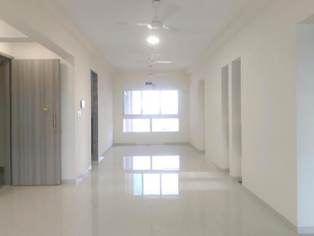 4 BHK Apartment in Kandivali East for rent Mumbai. The reference number is 20296144