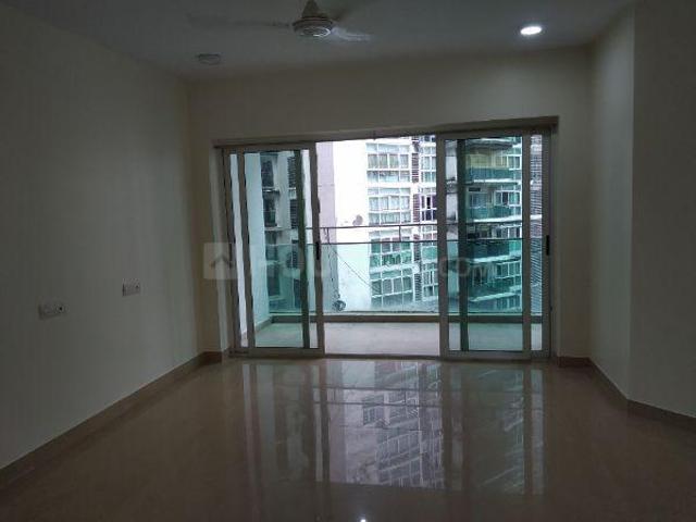 4 BHK Apartment in Kandivali East for rent Mumbai. The reference number is 5971829