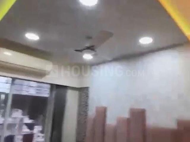 4 BHK Apartment in Kandivali West for resale Mumbai. The reference number is 21303192