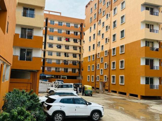 4 BHK Apartment in Khagaul for resale Patna. The reference number is 21374648