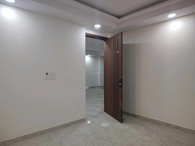 2 BHK Apartment in Sangam Vihar for resale New Delhi. The reference number is 20138187