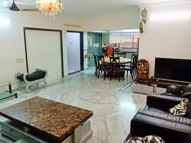 4 BHK Apartment in Khar West for rent Mumbai. The reference number is 20498380