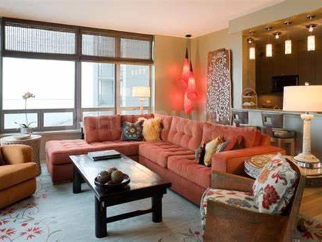 4 BHK Apartment in Khar West for resale Mumbai. The reference number is 20450127