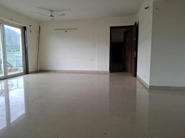 4 BHK Apartment in Kharghar for rent Navi Mumbai. The reference number is 21075912