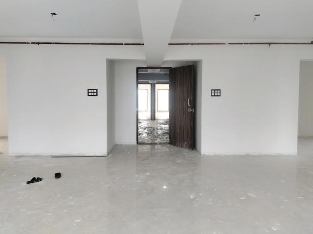 4 BHK Apartment in Kharghar for resale Navi Mumbai. The reference number is 16357775