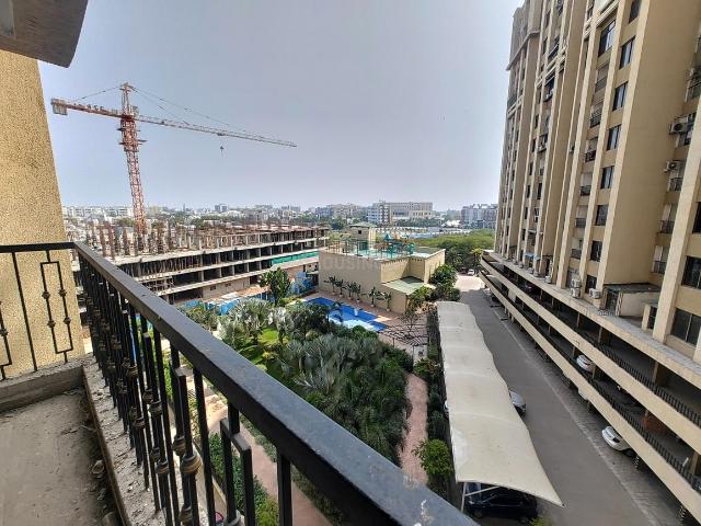 4 BHK Apartment in Hoshangabad Road for resale Bhopal. The reference number is 19478254