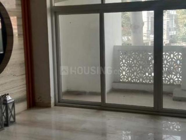 4 BHK Apartment in Hazratganj for resale Lucknow. The reference number is 17185043
