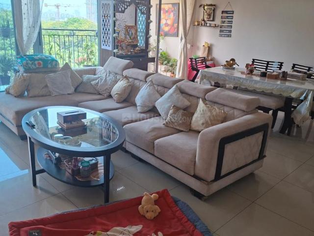 4 BHK Apartment in Hadapsar for resale Pune. The reference number is 20352771