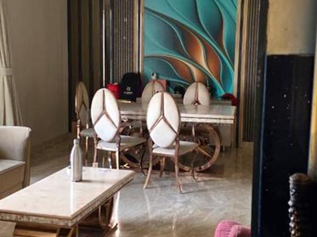 4 BHK Apartment in Hadapsar for resale Pune. The reference number is 20576505