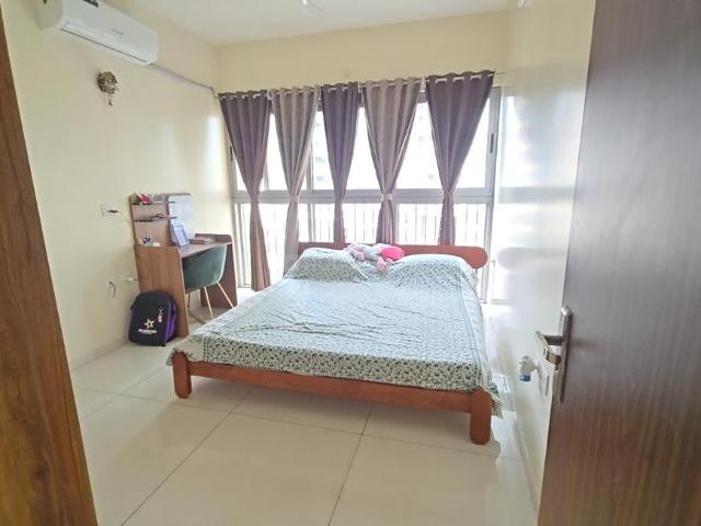 4 BHK Apartment in Hadapsar for resale Pune. The reference number is 20927816