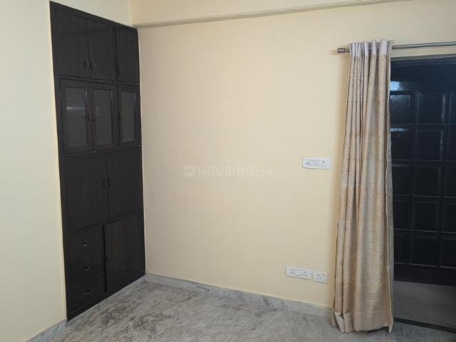 4 BHK Apartment in Indirapuram for rent Ghaziabad. The reference number is 19727393