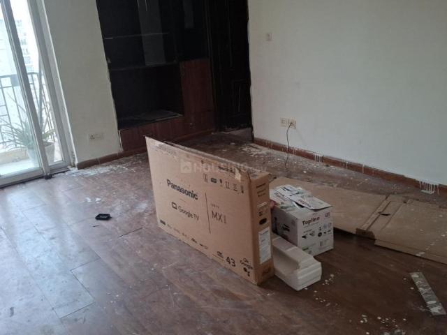 4 BHK Apartment in Indirapuram for rent Ghaziabad. The reference number is 20382317