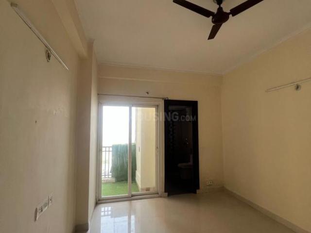 4 BHK Apartment in Indirapuram for rent Ghaziabad. The reference number is 20779318