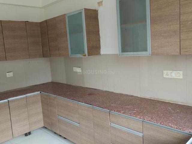 4 BHK Apartment in Indirapuram for rent Ghaziabad. The reference number is 20942403
