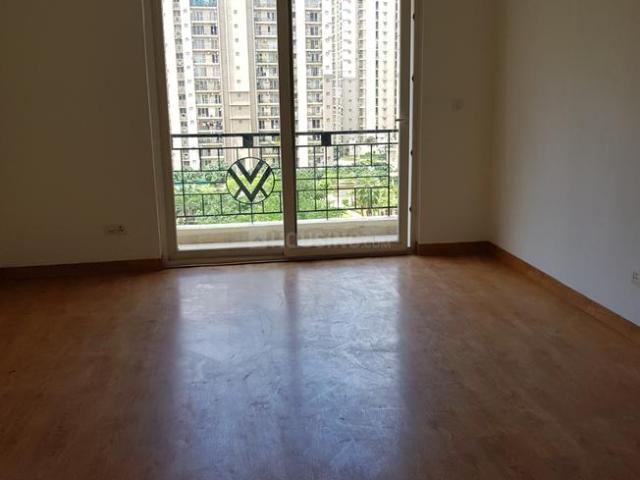 4 BHK Apartment in Indirapuram for rent Ghaziabad. The reference number is 20957780