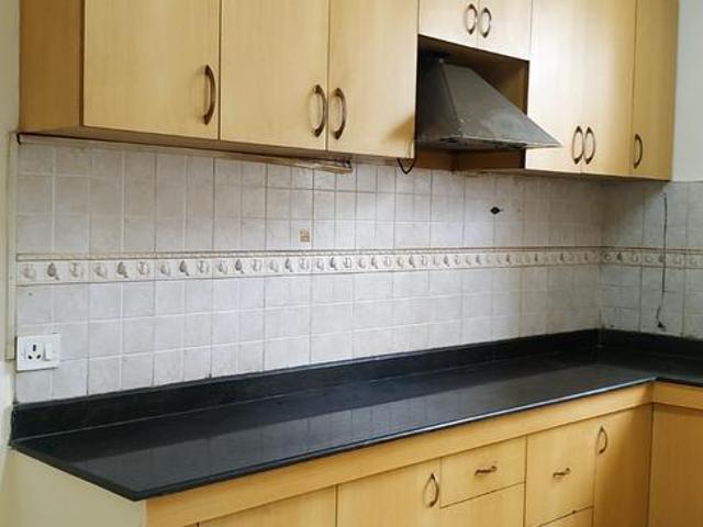4 BHK Apartment in Indirapuram for rent Ghaziabad. The reference number is 20978252