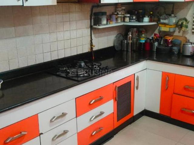 4 BHK Apartment in Indirapuram for rent Ghaziabad. The reference number is 21115537